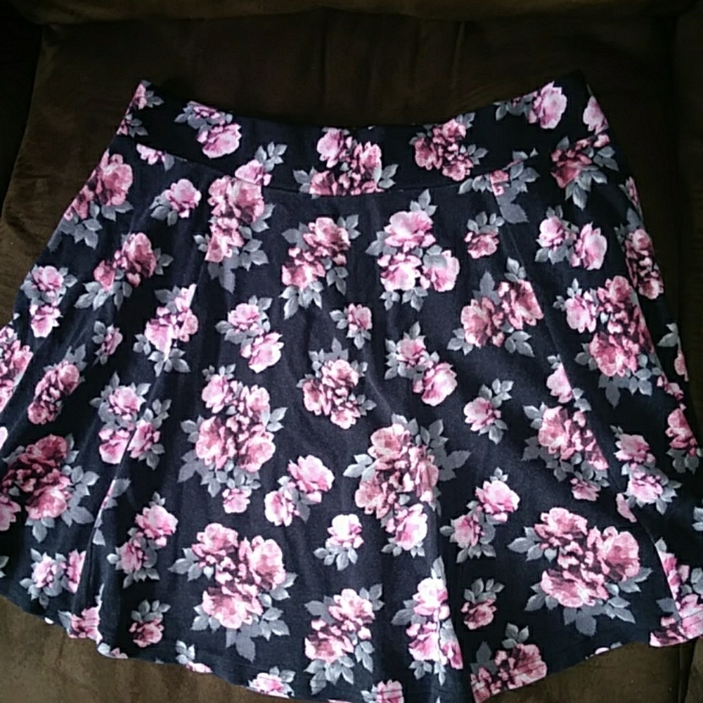 Divided by H&M super cute midi skirt